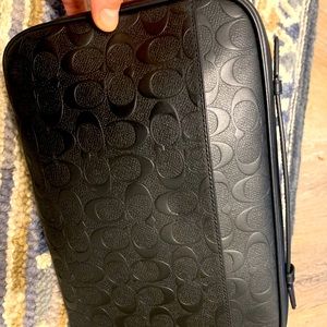 Coach Men’s Case / Credit Card Organizer / Wallet